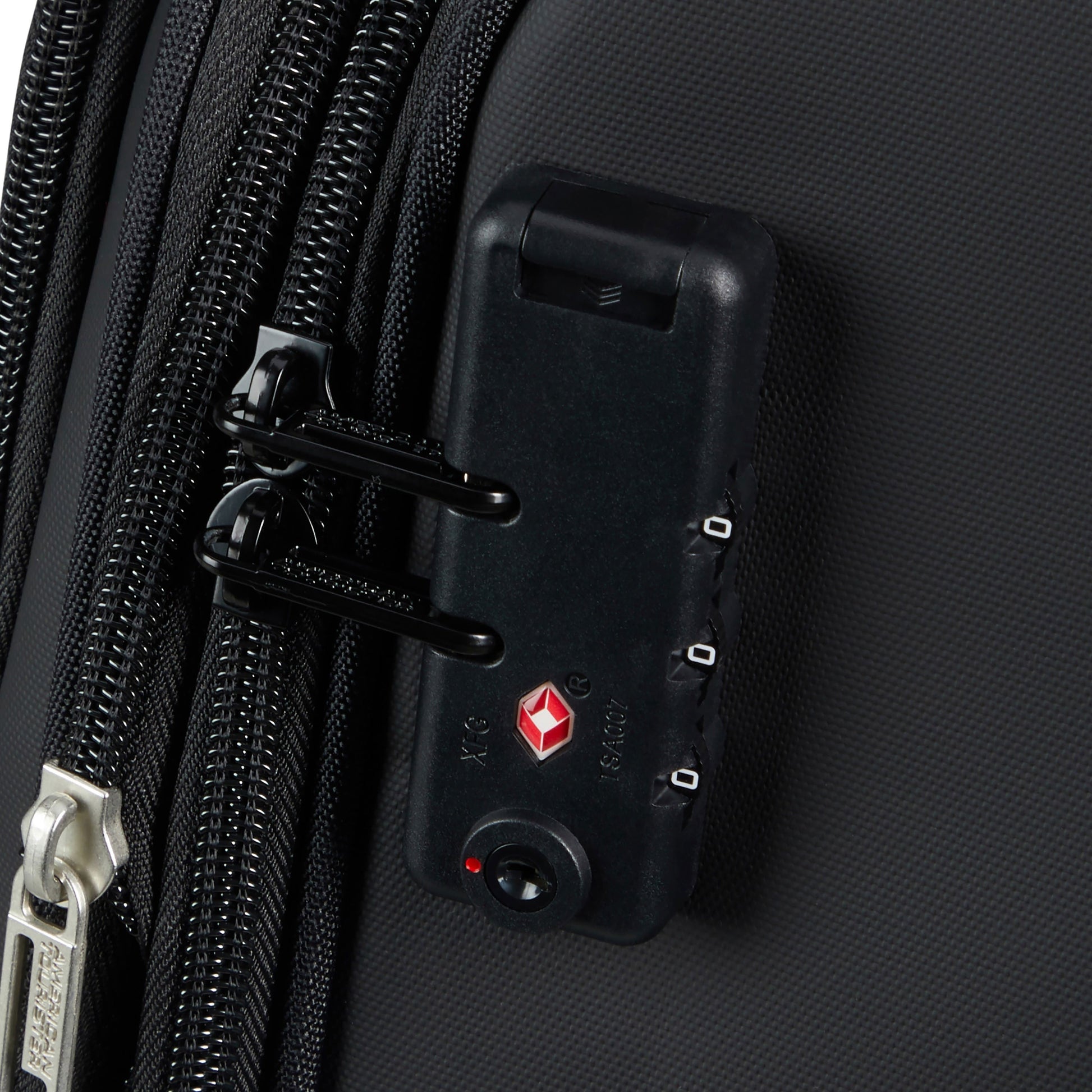 American Tourister Luggage American Tourister Daring Dash Spinner Expandable Carry-On Luggage