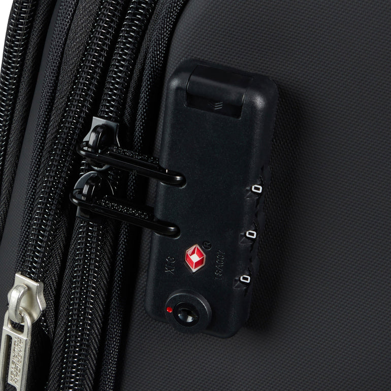 American Tourister Luggage American Tourister Daring Dash Spinner Expandable Carry-On Luggage