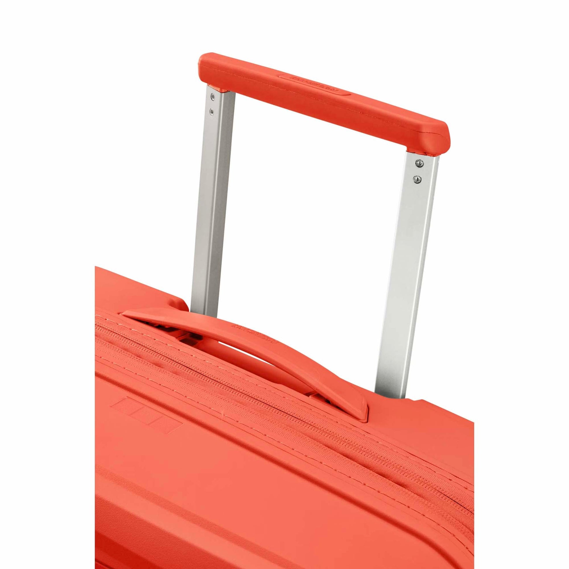American Tourister Luggage American Tourister Fastforward Expandable Spinner 2-Piece Nested Luggage Set (Carry-On & Large)