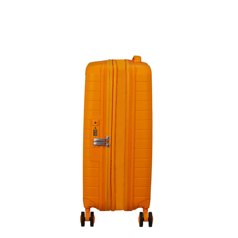 American Tourister Luggage American Tourister Fastforward Expandable Spinner Carry-On Luggage