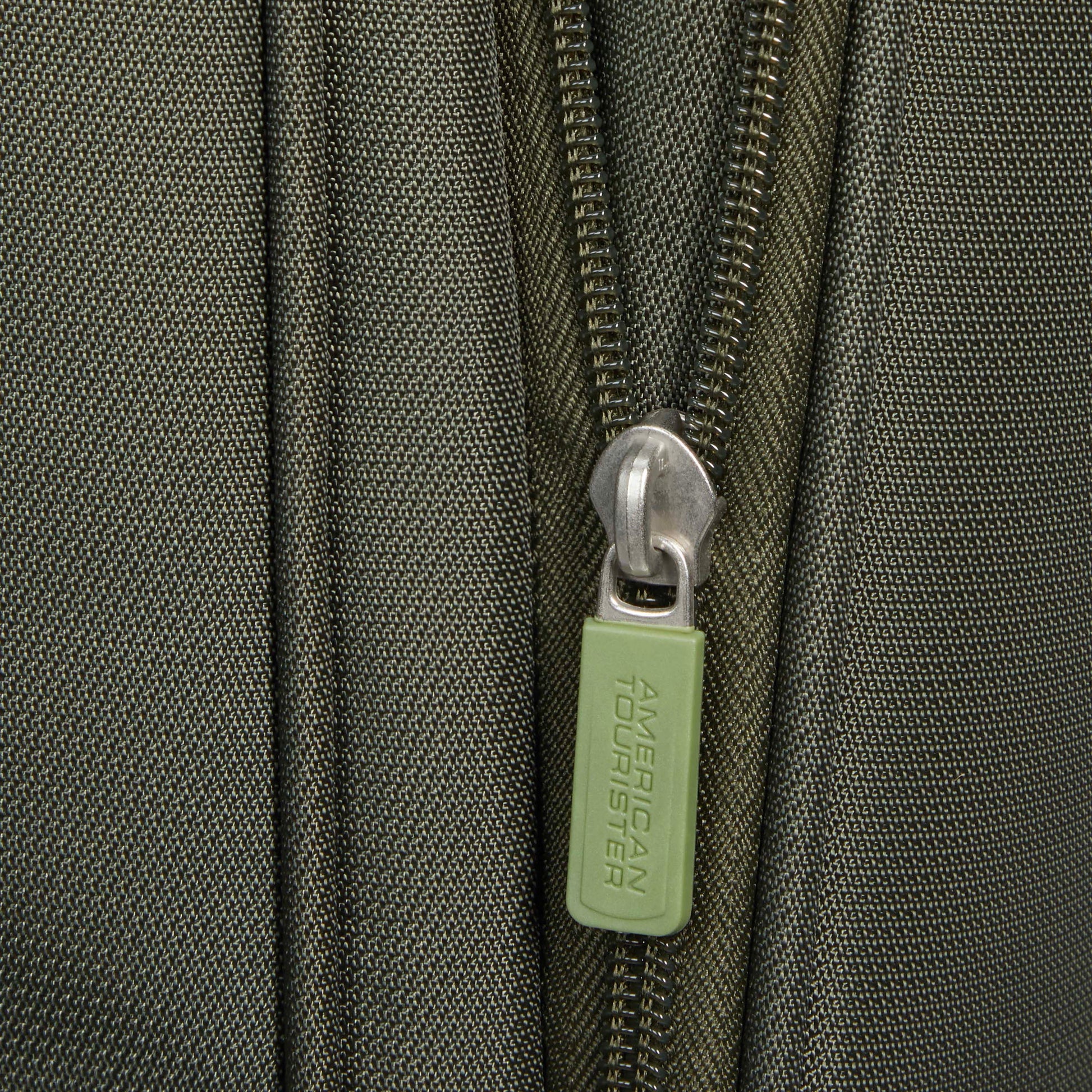 American Tourister Luggage American Tourister Summerride Expandable Spinner Carry-On Luggage