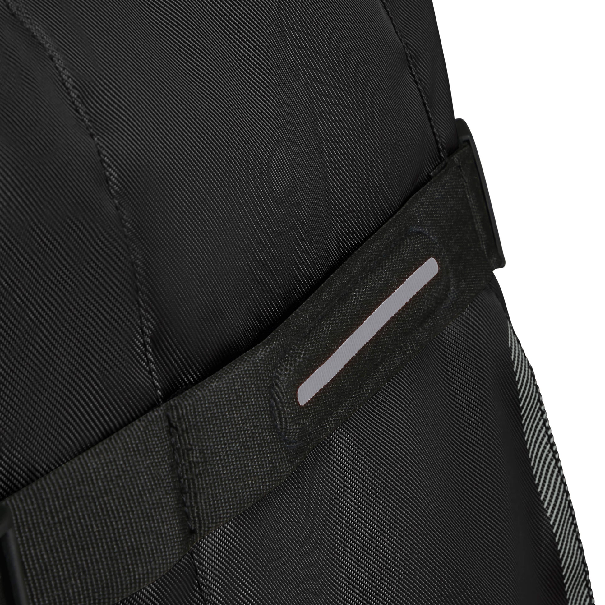 American Tourister Wheeled Duffle American Tourister Urban Track 31" Wheeled Duffle