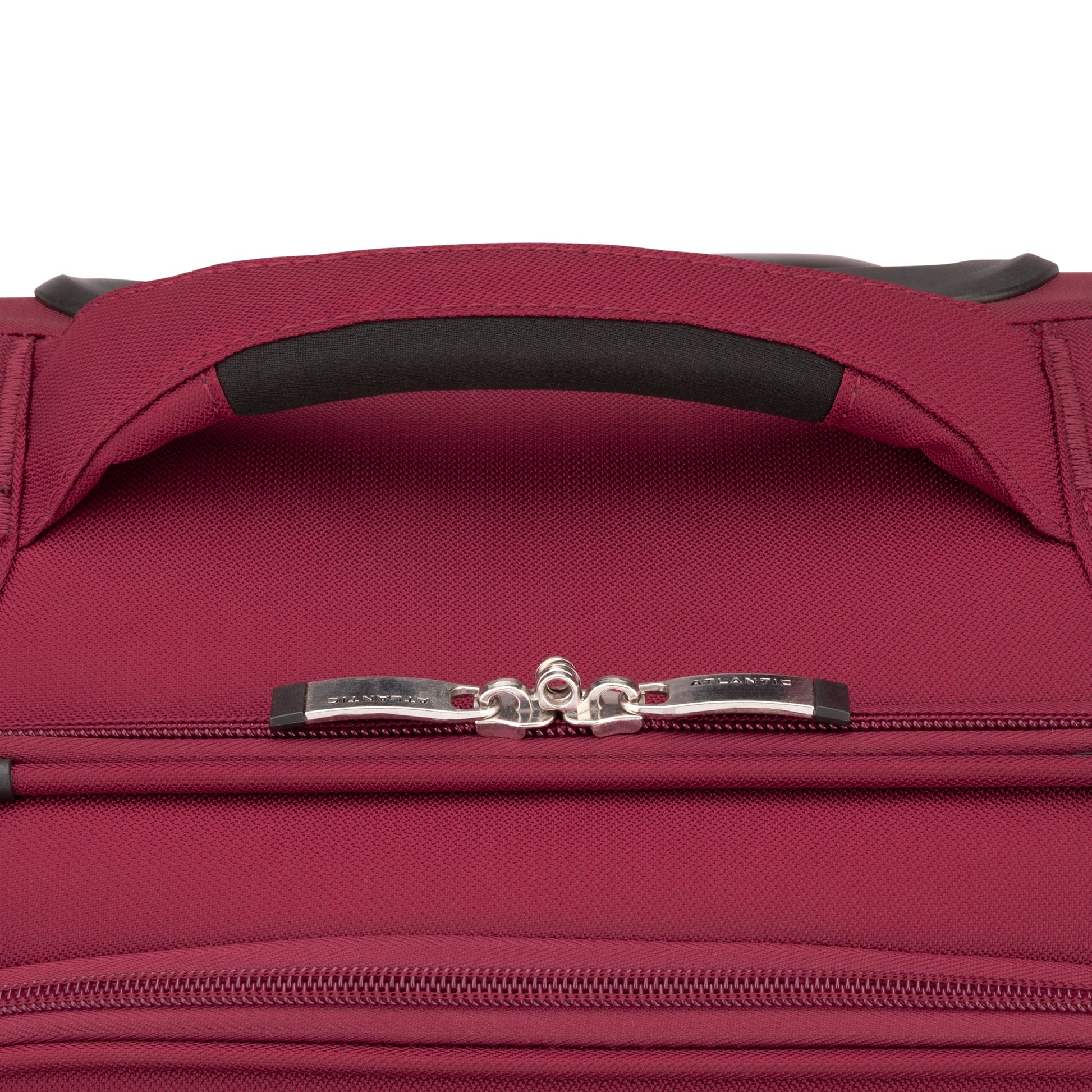 Atlantic Luggage Atlantic Artisan III Spinner Carry-On Luggage