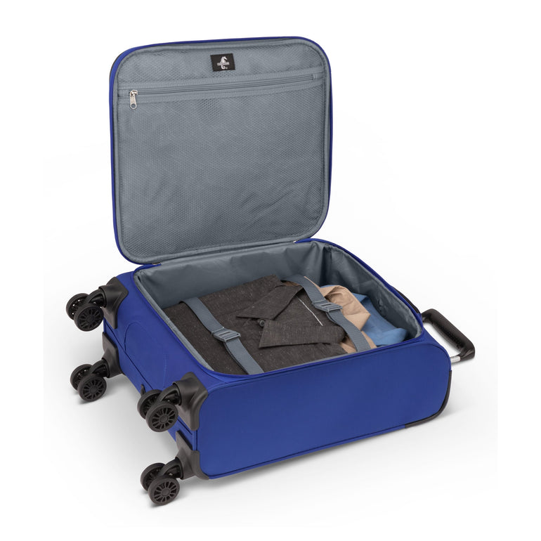 Atlantic Luggage Atlantic Artisan III Spinner Carry-On Luggage