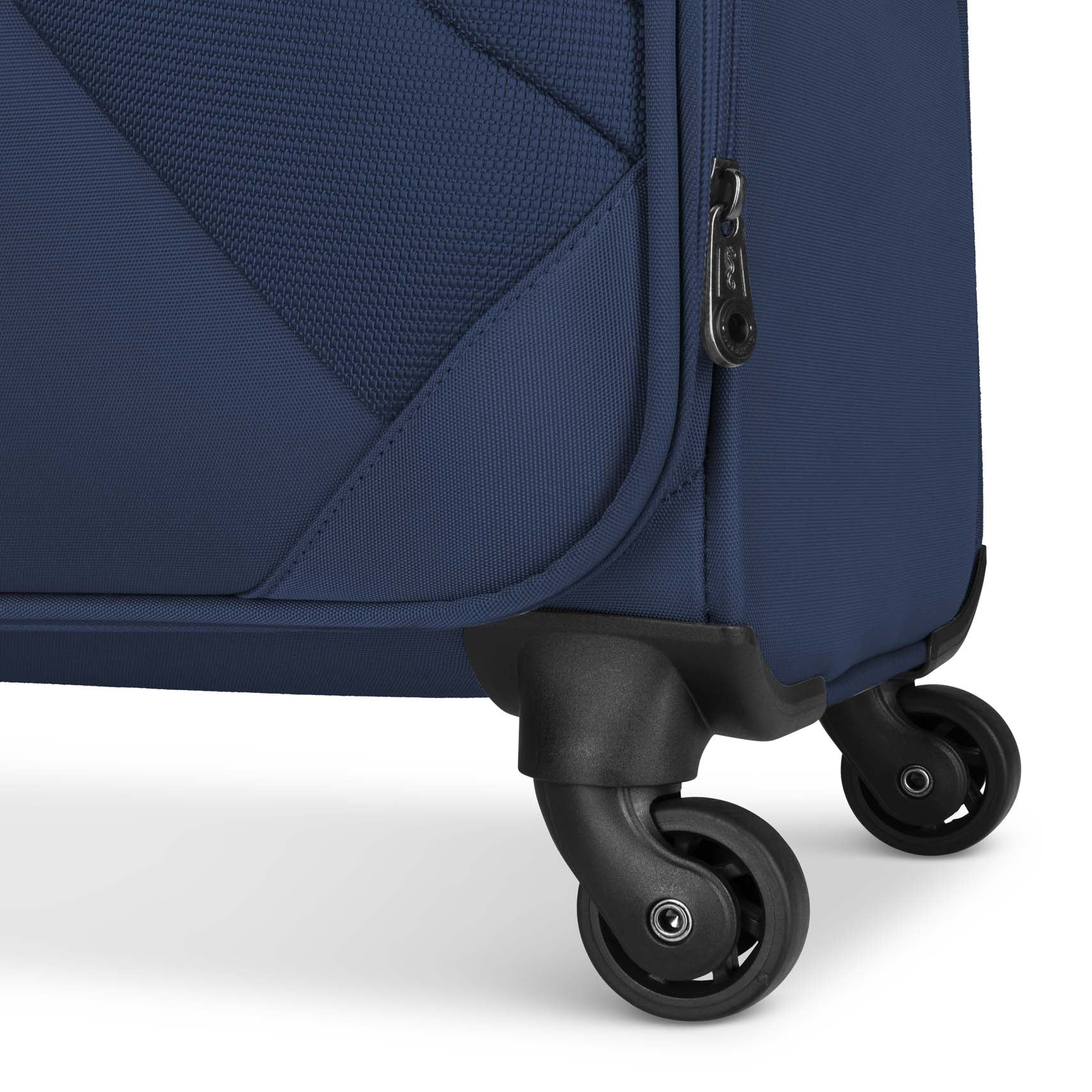 Atlantic Luggage Atlantic Bavaria Medium Expandable Spinner Luggage
