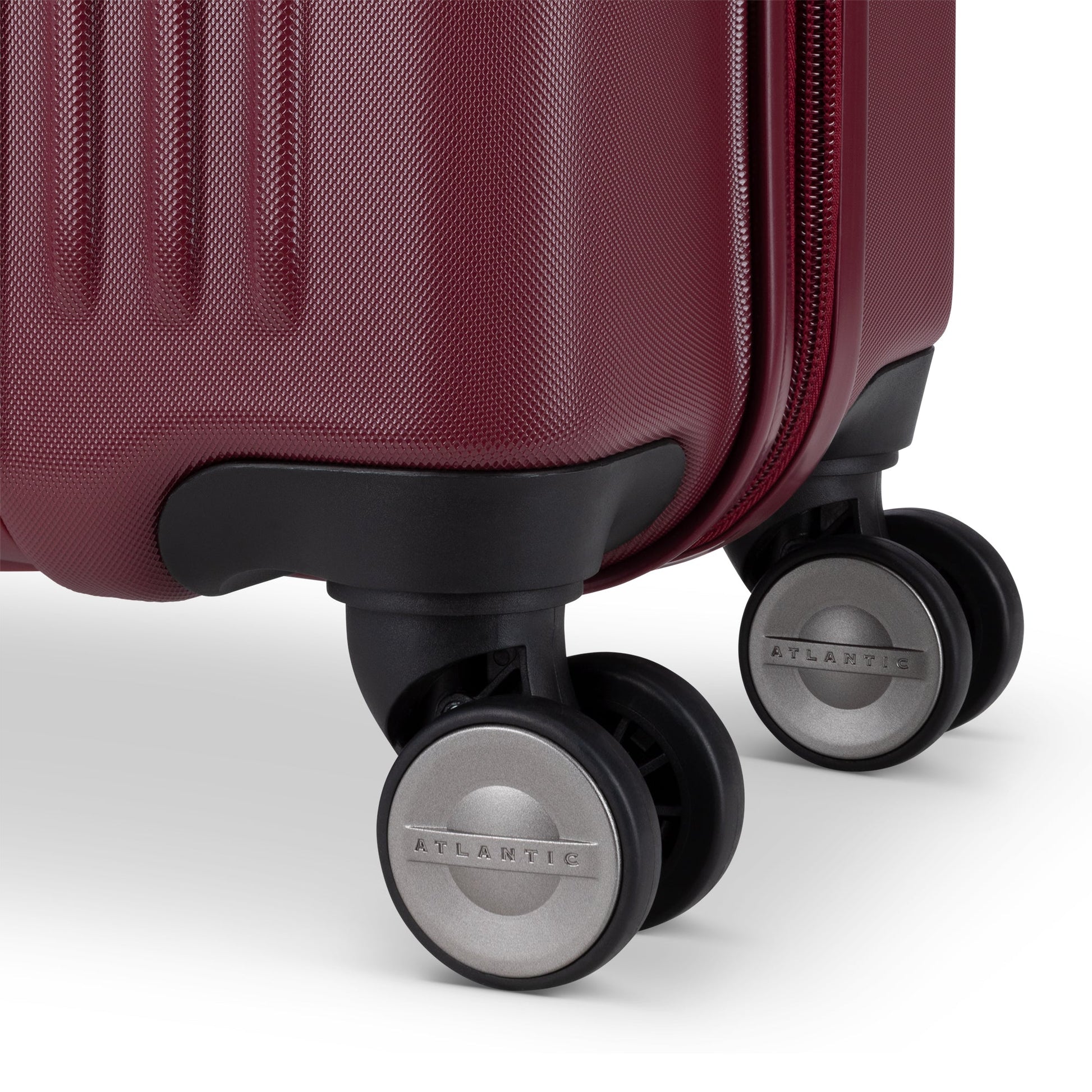 Atlantic Luggage Atlantic Propeller Carry-On Luggage
