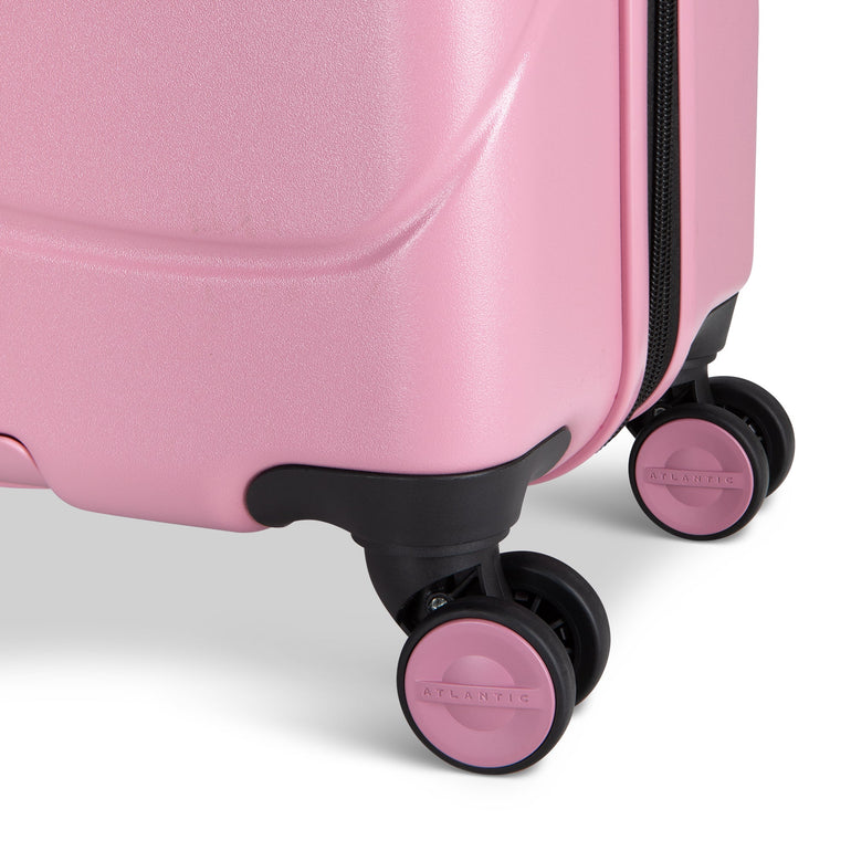 Atlantic Luggage Atlantic Transmarine 24" Expandable Upright Luggage