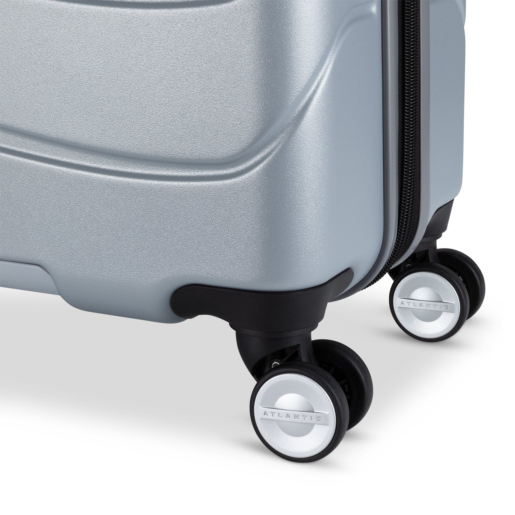 Atlantic Luggage Atlantic Transmarine 28" Expandable Upright Luggage