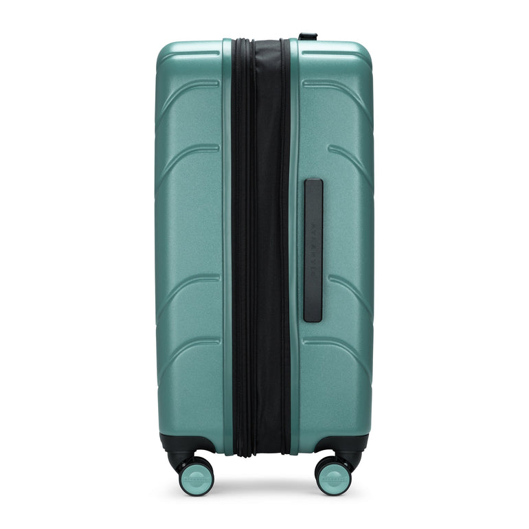 Atlantic Luggage Atlantic Transmarine 28" Expandable Upright Luggage