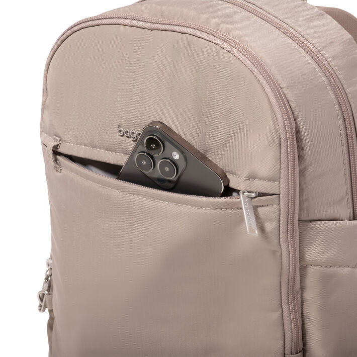 Baggallini Backpacks Baggallini Securtex Anti-Theft Getaway Backpack