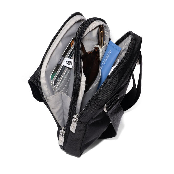 Baggallini Cross-Body Bag Baggallini Coastal Flip Lock Venture Crossbody