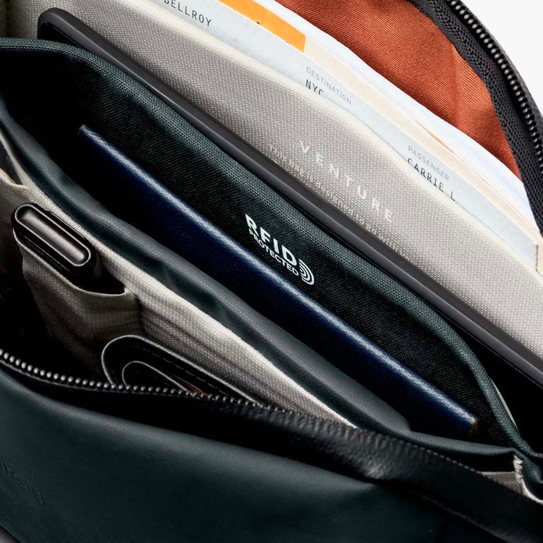 Bellroy Cross-Body Bag Bellroy Venture Travel Crossbody