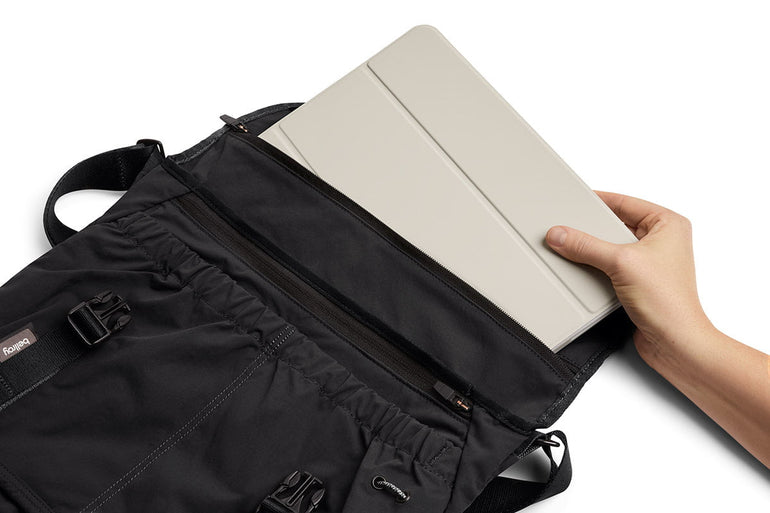 Bellroy Messenger Bags Bellroy Cinch Messenger Bag