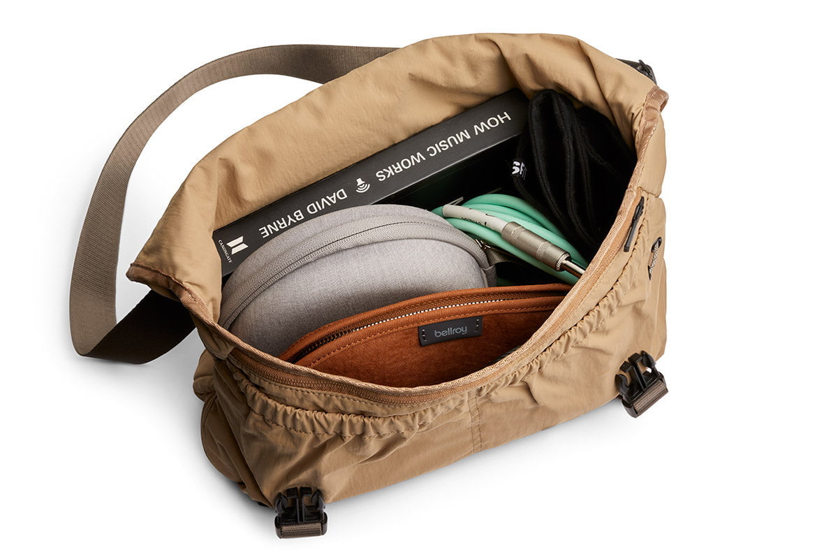 Bellroy Messenger Bags Bellroy Cinch Messenger Bag