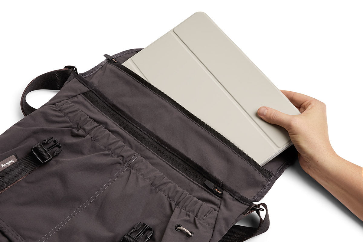 Bellroy Messenger Bags Bellroy Cinch Messenger Bag