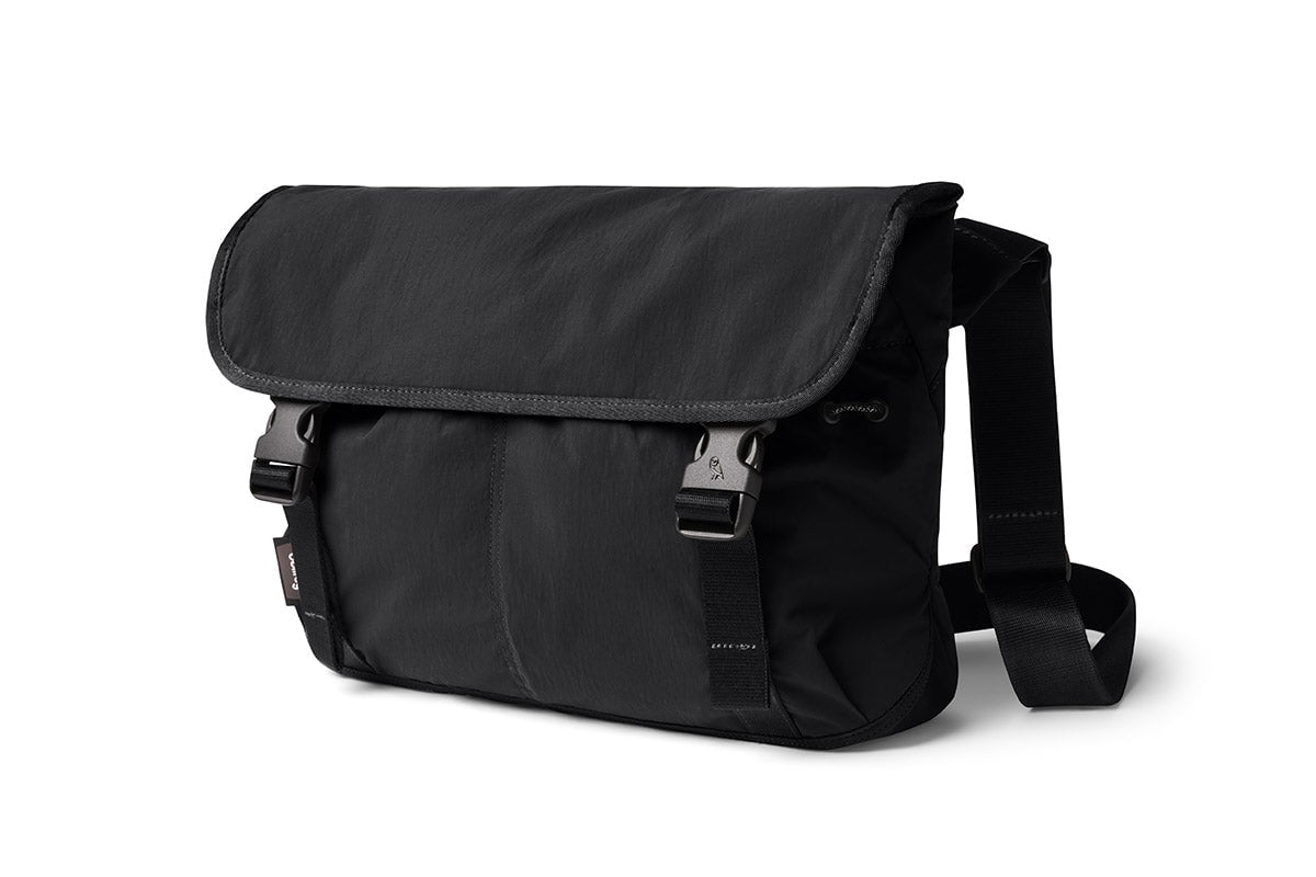Bellroy Messenger Bags Black Bellroy Cinch Messenger Bag