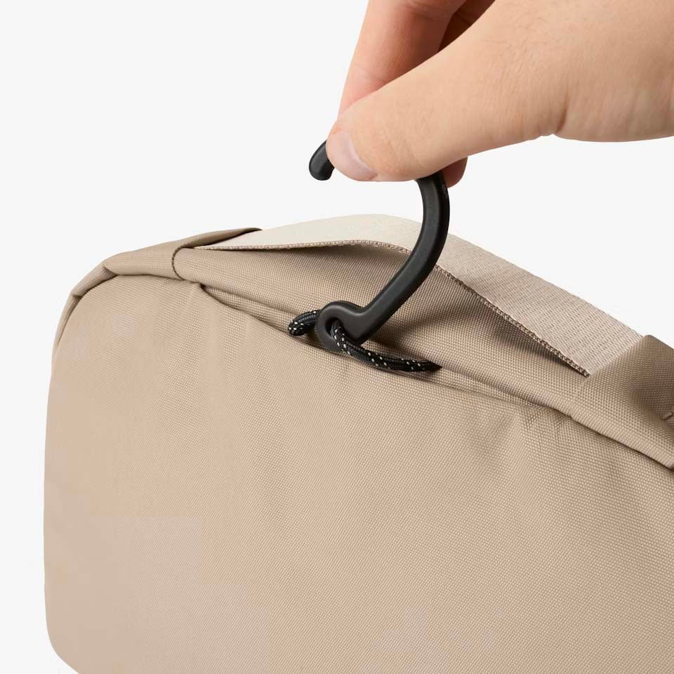 Bellroy Travel Accessories Bellroy Hanging Toiletry Kit
