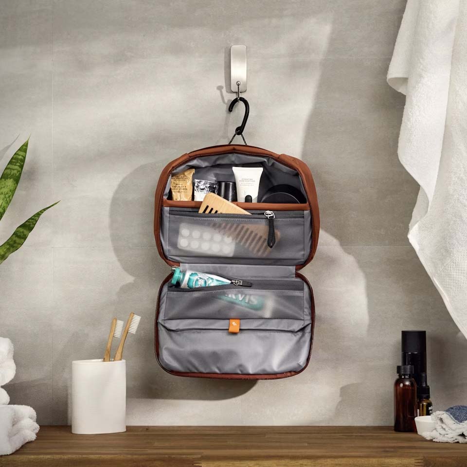 Bellroy Travel Accessories Bellroy Hanging Toiletry Kit
