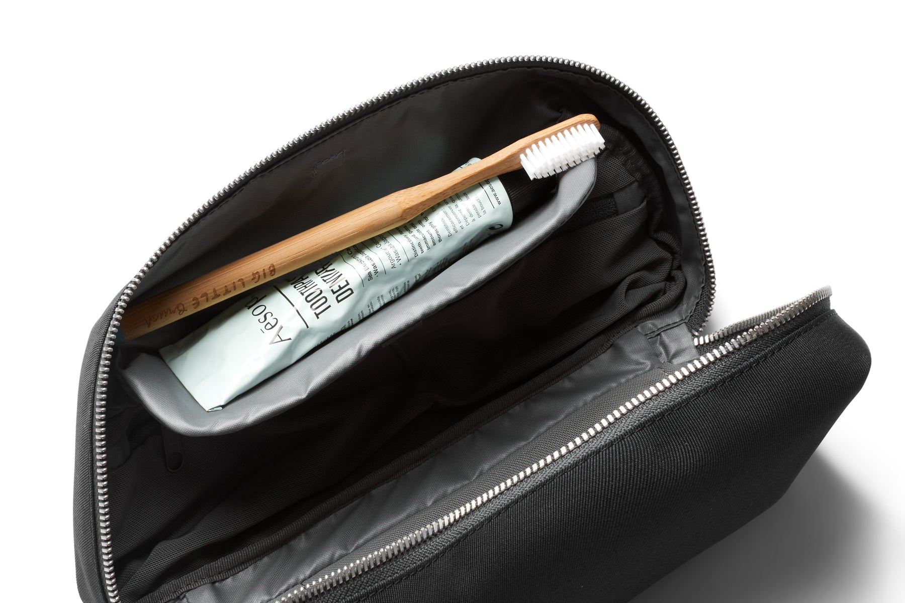 Bellroy Travel Accessories Bellroy Toiletry Kit Plus