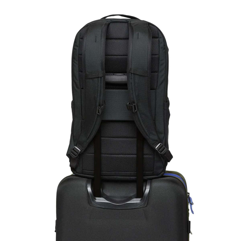 Cotopaxi Backpacks Cotopaxi Black Cotopaxi Allpa 26L Daypack - Cotopaxi Black