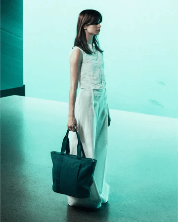Db Tote Bag Db Essential Tote 20L