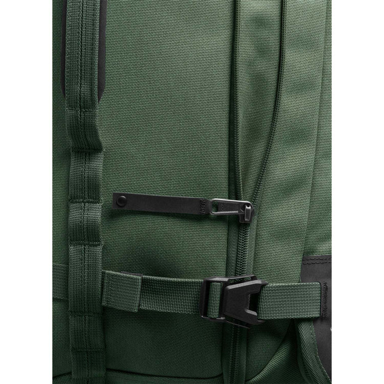 Eagle Creek Luggage Eagle Creek Gear Warrior XE 2-Wheel 30" Luggage