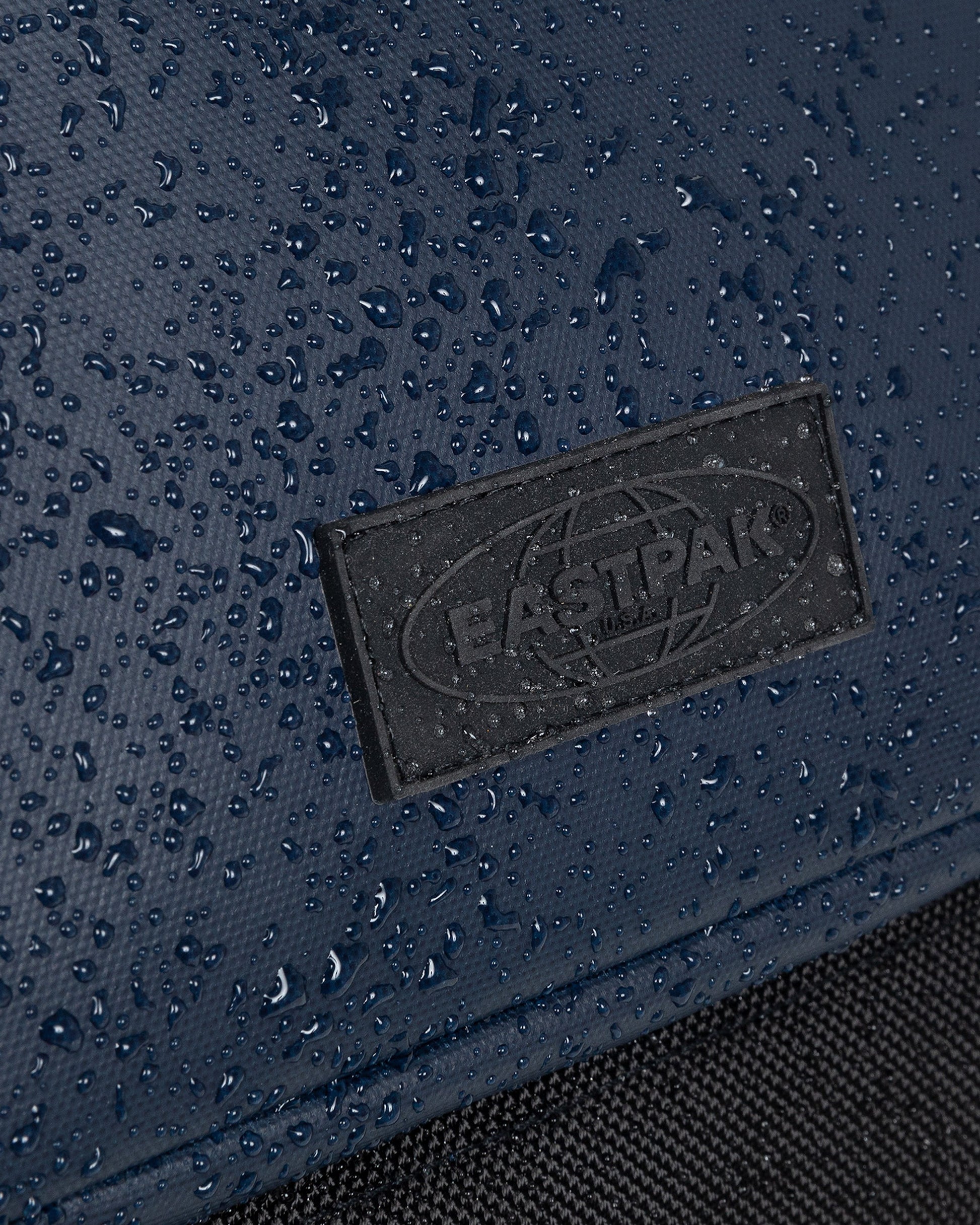 Eastpak Backpacks Admiral Eastpak Tecum Cabin CNNCT - Admiral