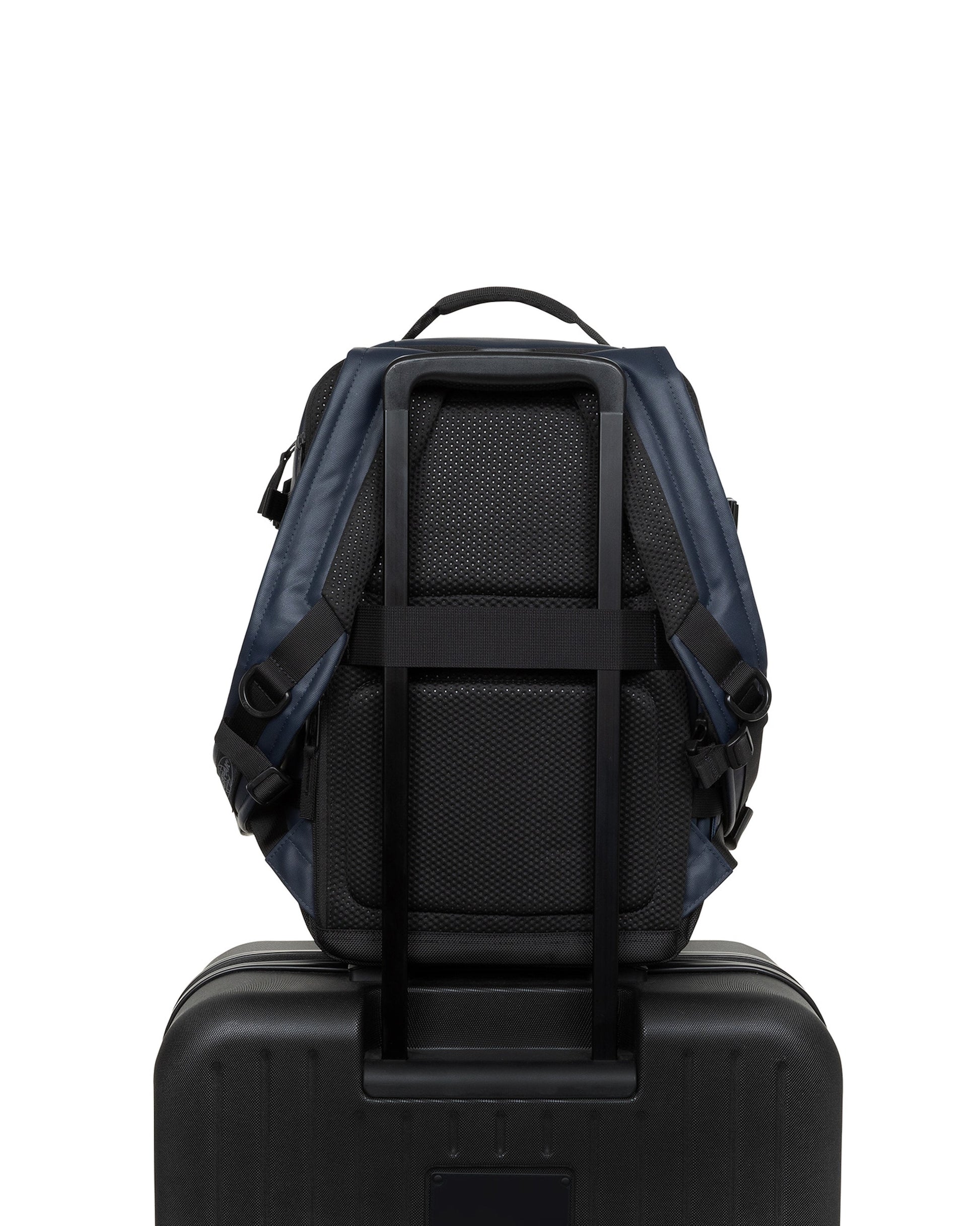 Eastpak Backpacks Admiral Eastpak Tecum Cabin CNNCT - Admiral