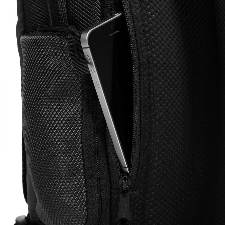 Eastpak Backpacks Coat Eastpak Tecum M CNNCT Backpack - Coat