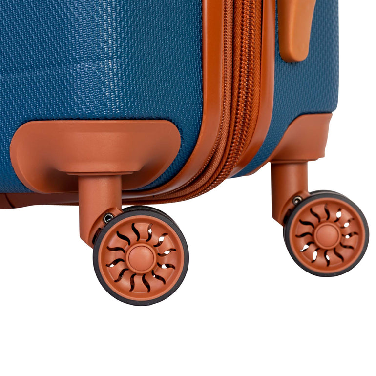 Explorer Luggage Explorer First Class Carry-On Luggage