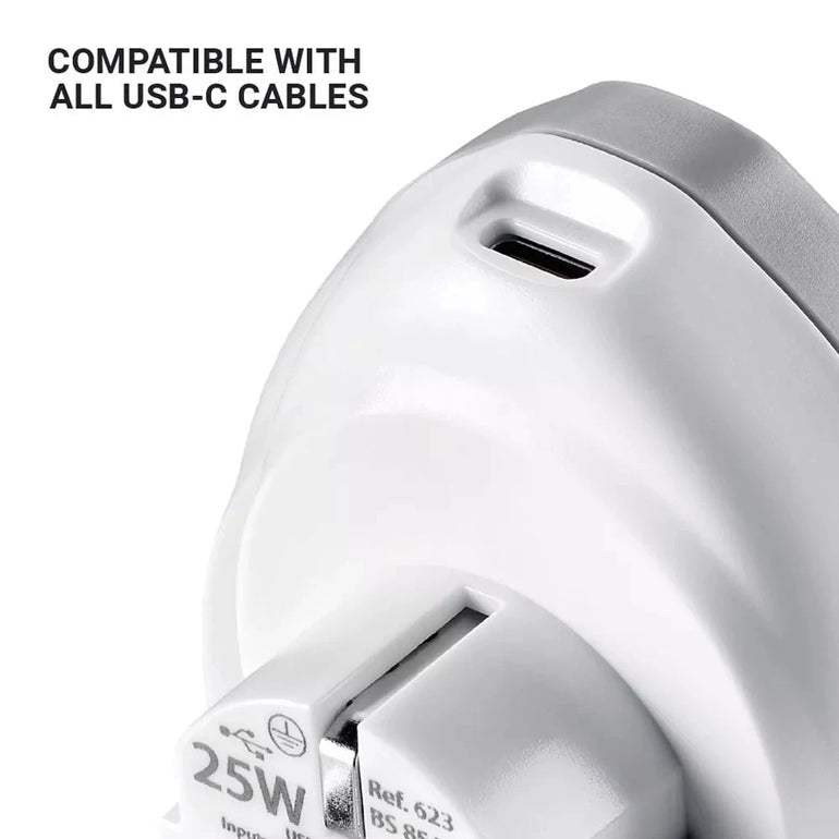 Go Travel Adapters White/Grey Go Travel World-UK USB-C Adaptor + (25W)