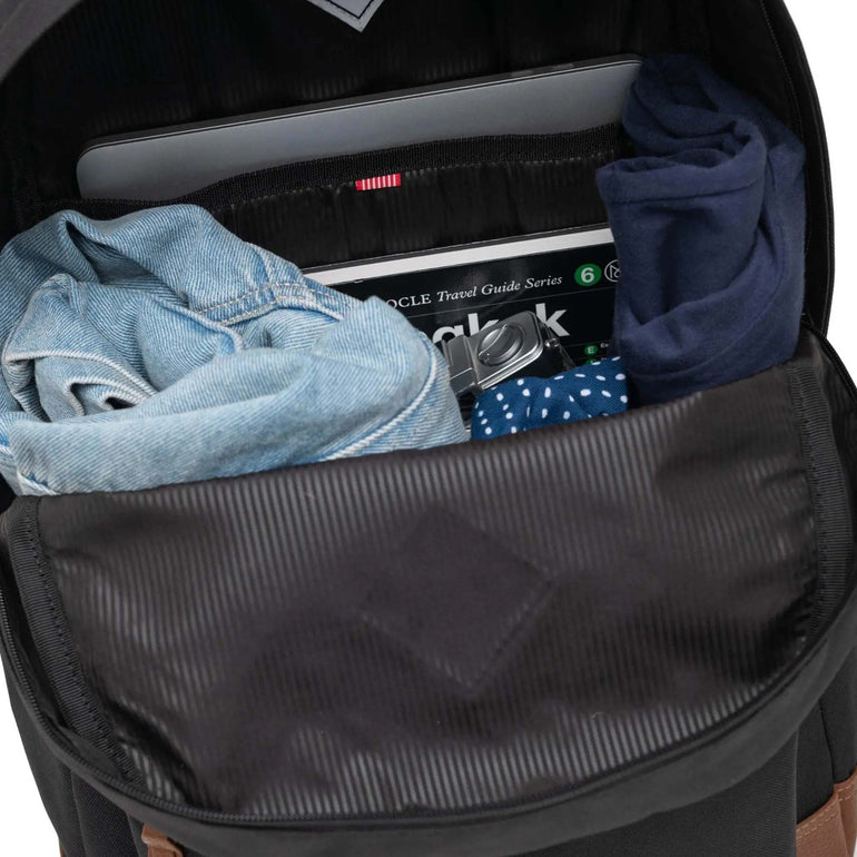 Herschel Backpacks Raven Crosshatch Herschel Heritage Backpack - Raven Crosshatch