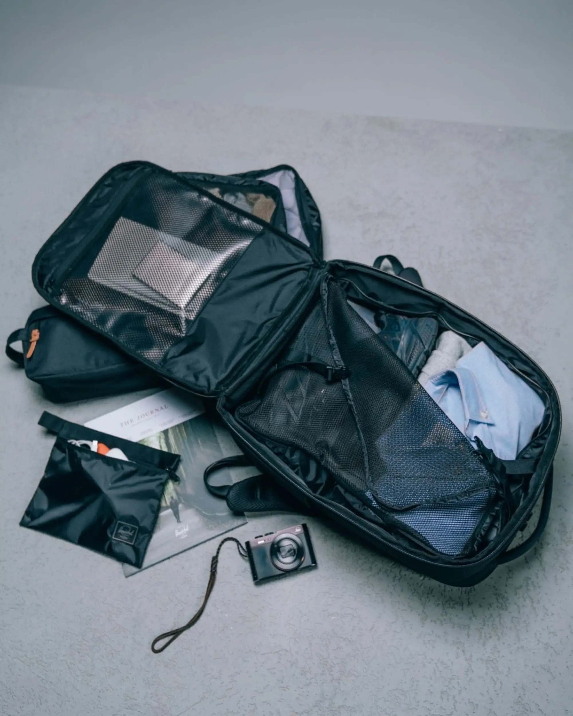 Herschel Backpacks Raven Crosshatch Herschel Kaslo Travel Backpack Tech - Raven Crosshatch