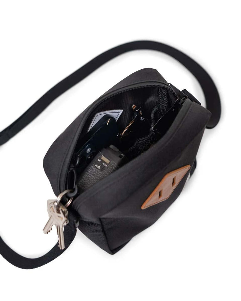 Herschel Cross-Body Bag Black Tonal Herschel Heritage Crossbody - Black Tonal