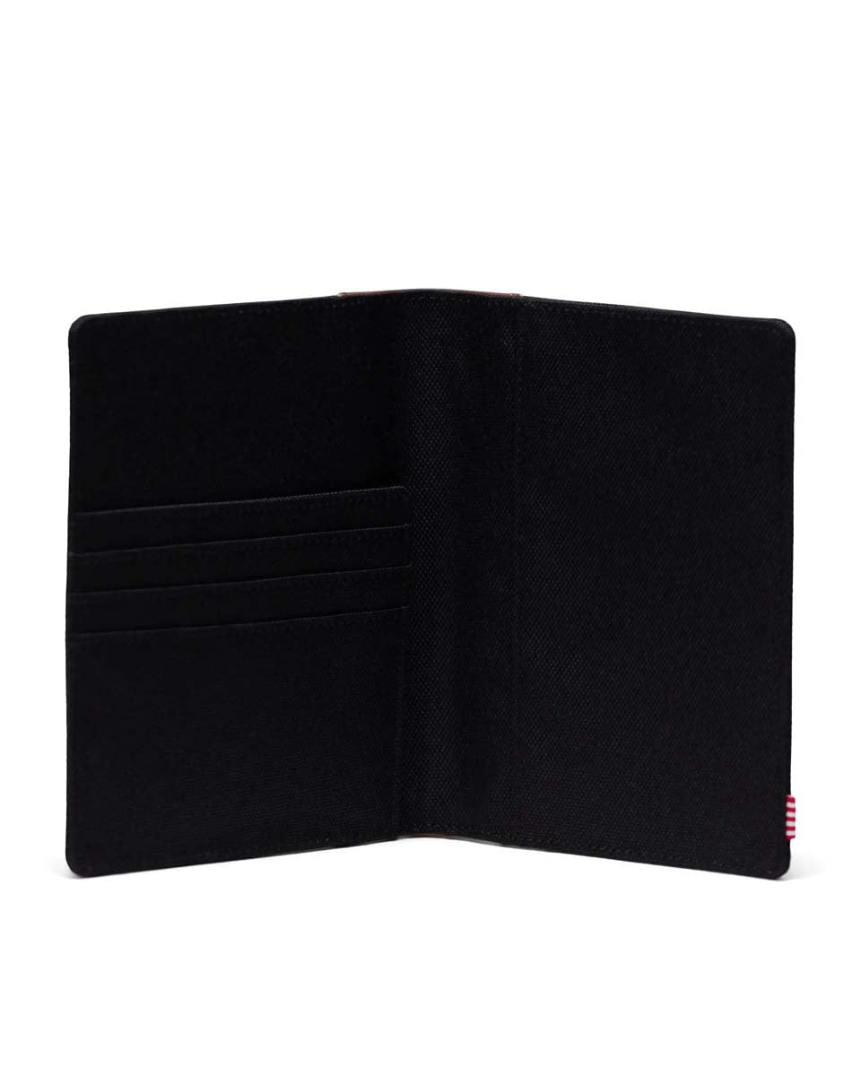 Herschel Passport Case Black/Tan Herschel Raynor Passport Holder - Black/Tan