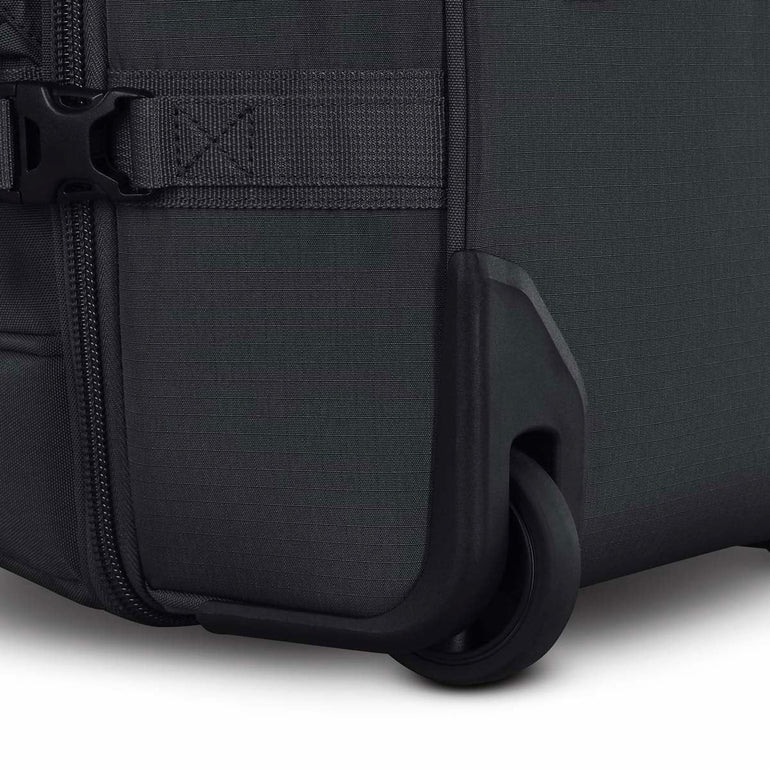 High Sierra Wheeled Duffle High Sierra Pathsetter 32" Wheeled Duffle