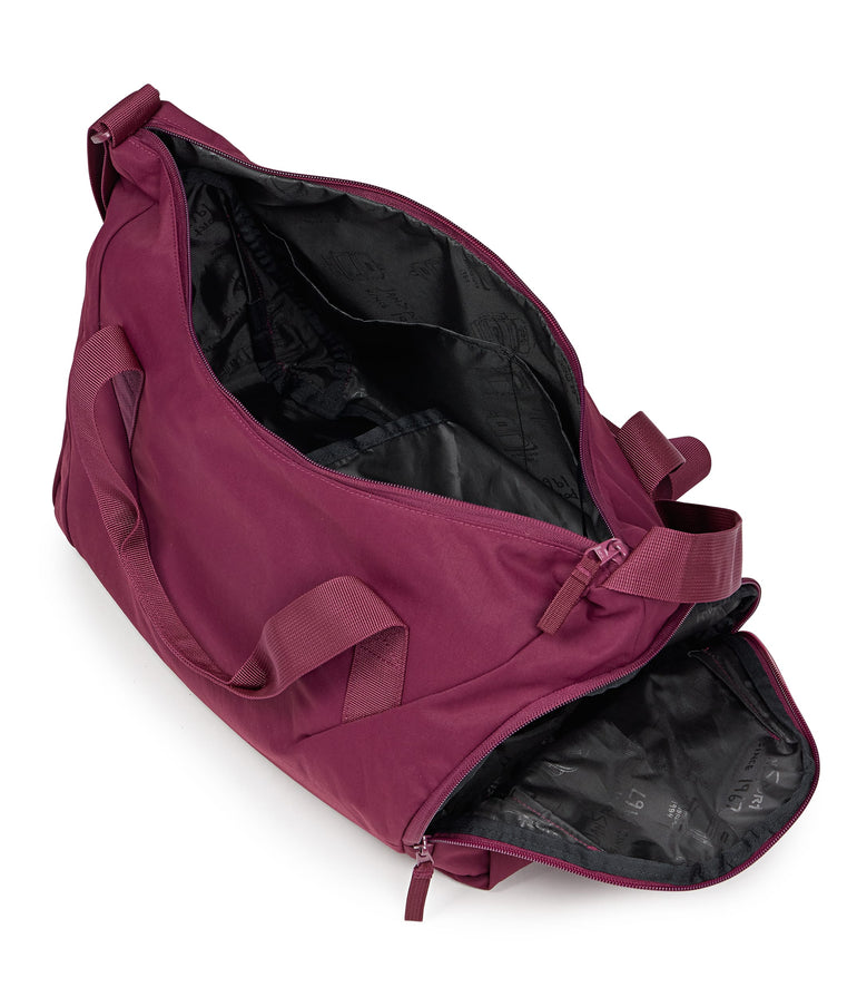 Jansport Duffles Cherry Lacquer JanSport Recharge Gym Bag Medium - Cherry Lacquer