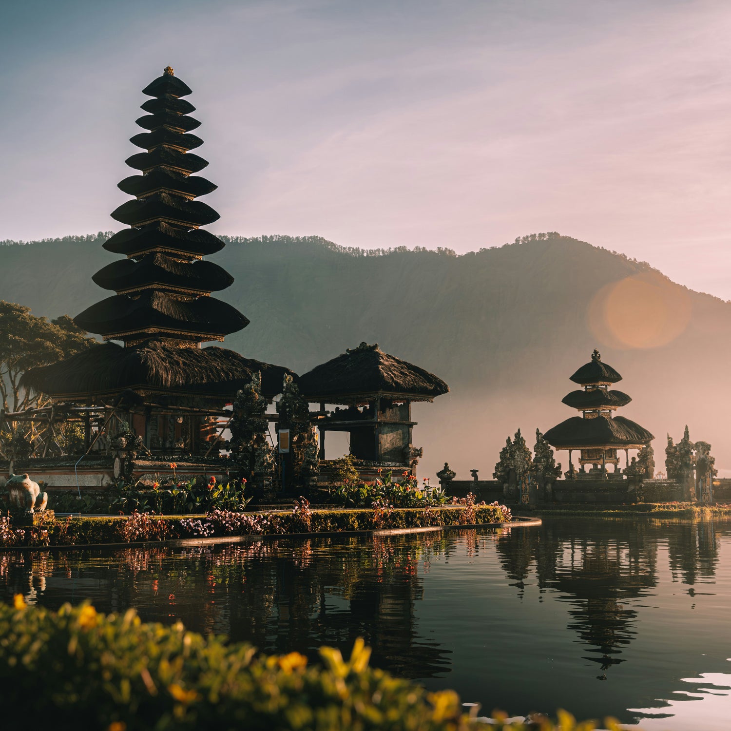 Photo by <a href="https://unsplash.com/@katasha?utm_source=unsplash&utm_medium=referral&utm_content=creditCopyText">Katarzyna Zygnerska</a> on <a href="https://unsplash.com/photos/a-body-of-water-with-a-small-island-in-the-middle-of-it-Y0UUhY1V7Po?utm_source=unsplash&utm_medium=referral&utm_content=creditCopyText">Unsplash</a>
      