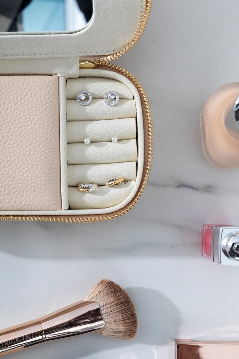 Mia Elyssia Toiletry kit Mia Elyssia Cosmetics & Jewellery Case