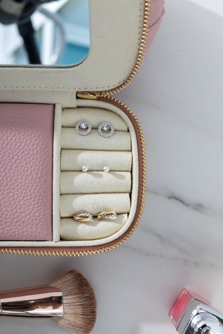 Mia Elyssia Toiletry kit Mia Elyssia Cosmetics & Jewellery Case