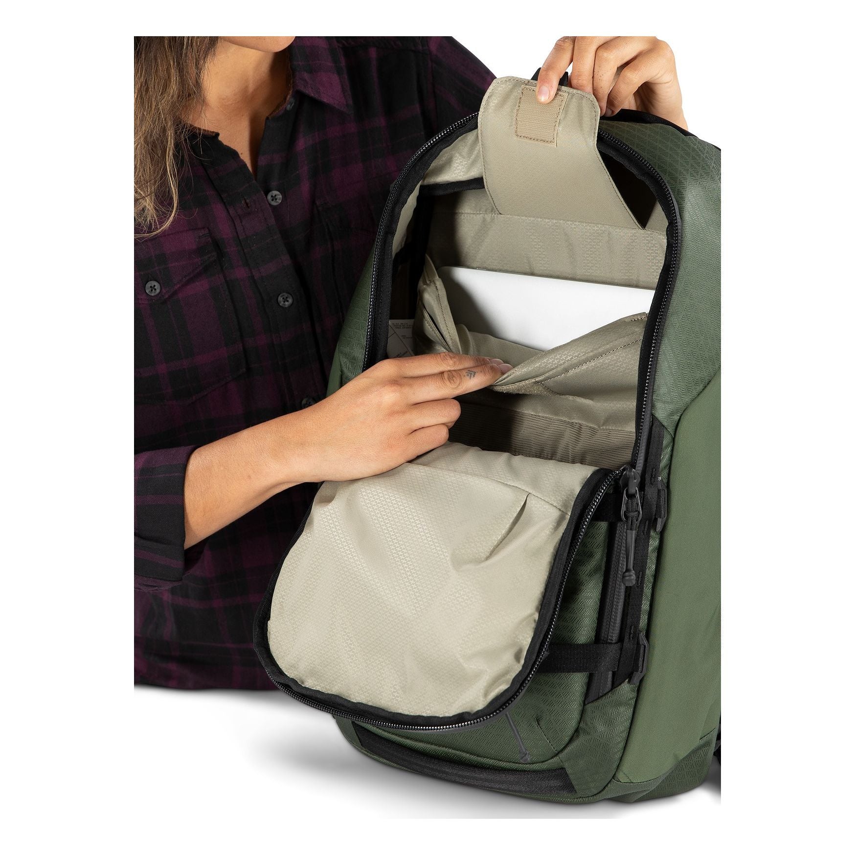 Osprey Backpacks Black Osprey Archeon 24 Everyday Backpack