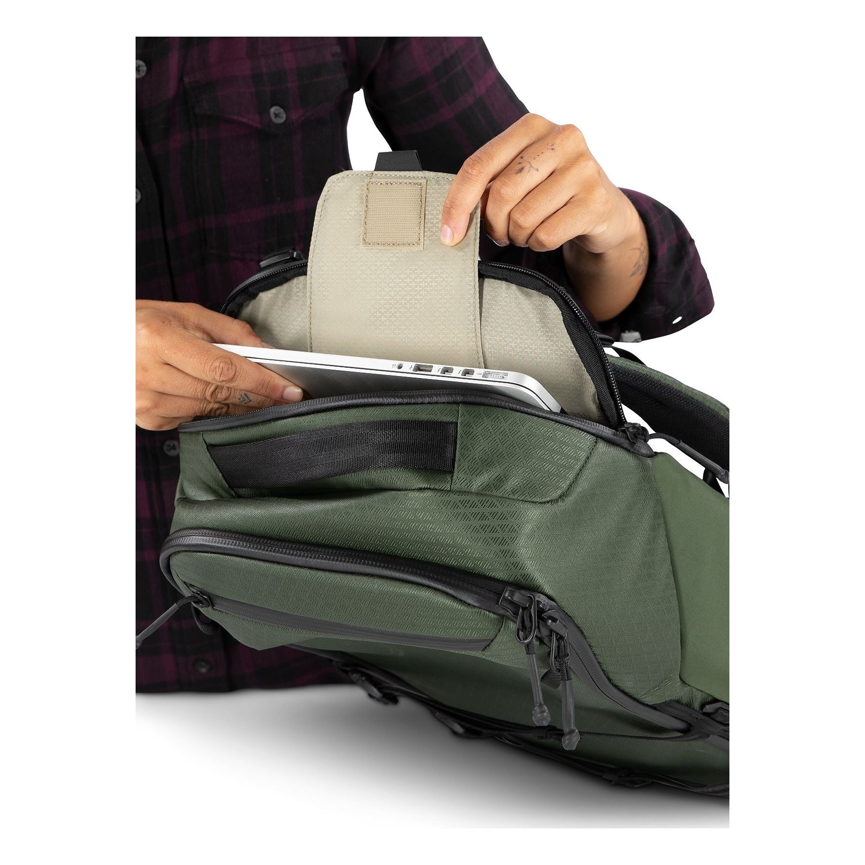 Osprey Backpacks Black Osprey Archeon 24 Everyday Backpack