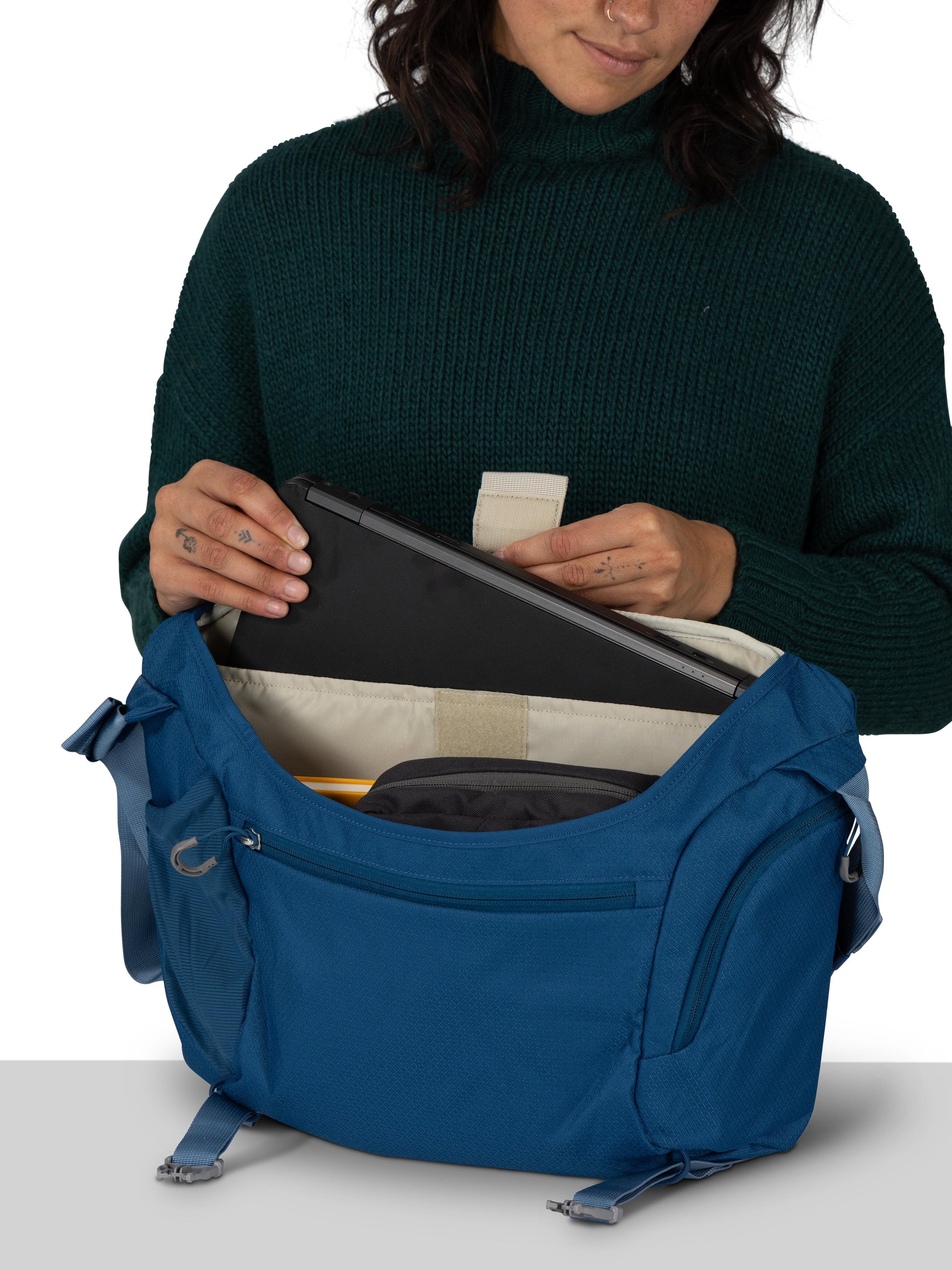 Osprey Messenger Bags Osprey Daylite Messenger Bag