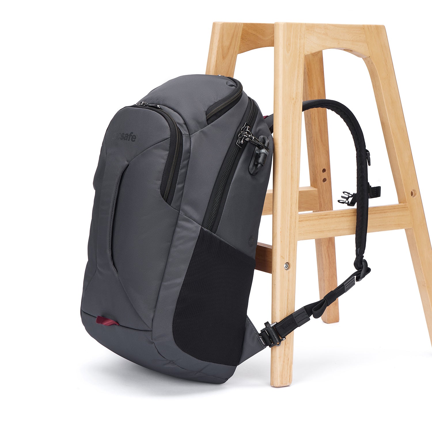 Pacsafe Backpacks Pacsafe EXP 28L Anti-Theft Backpack
