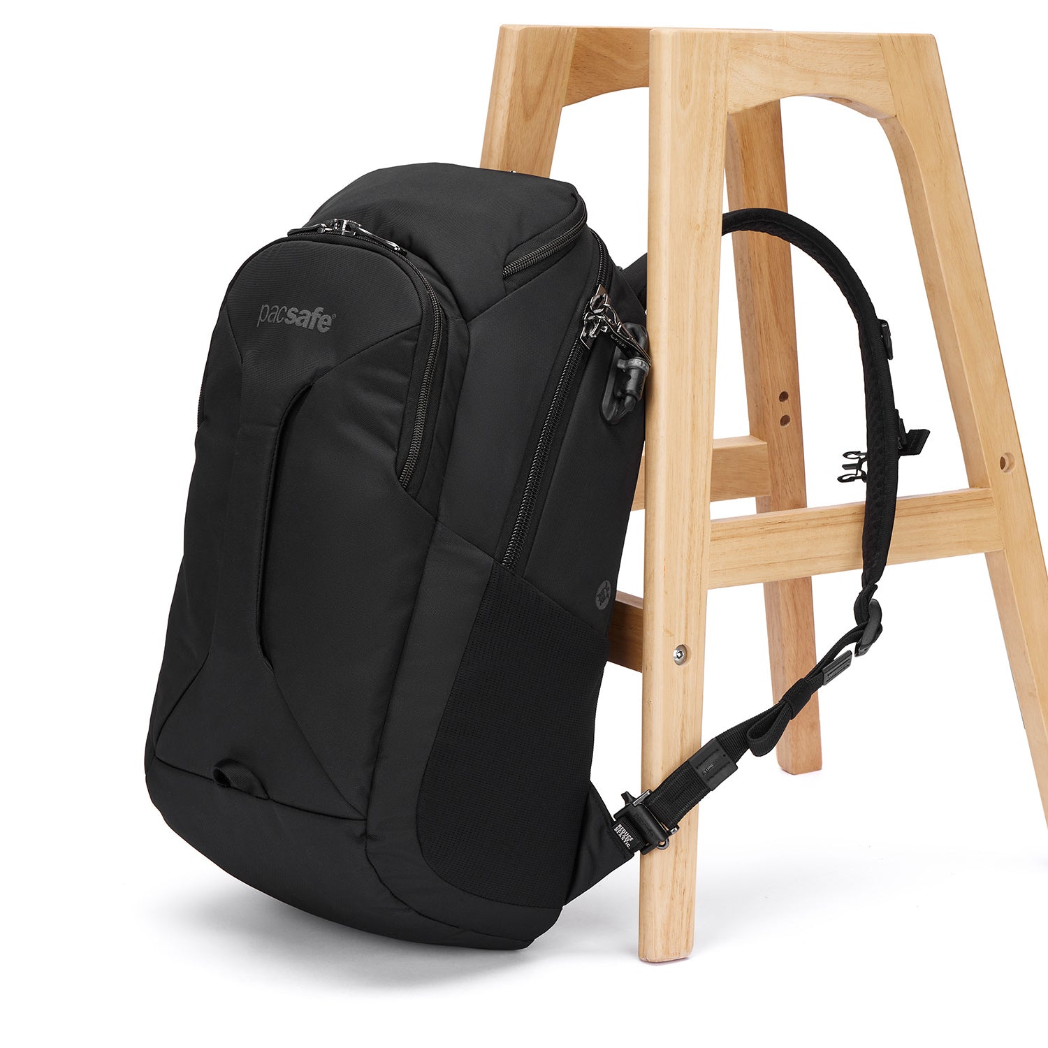 Pacsafe Backpacks Pacsafe EXP 28L Anti-Theft Backpack