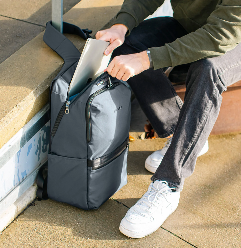 Pacsafe Backpacks Pacsafe Metrosafe X Anti-Theft 25L Backpack