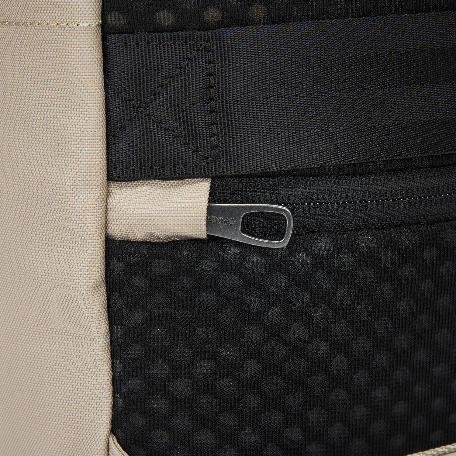 Pacsafe Backpacks Pacsafe V 20L City Anti-Theft Backpack