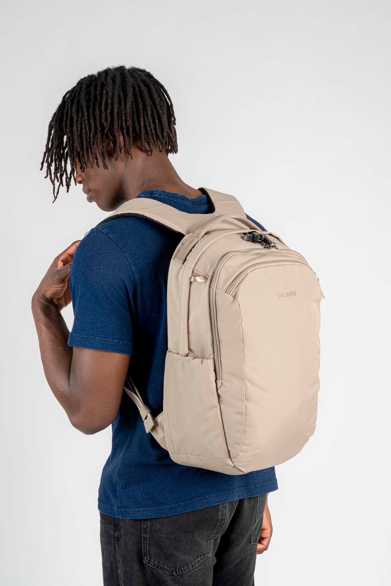Pacsafe Backpacks Pacsafe V 26L Anti-Theft Tour Backpack