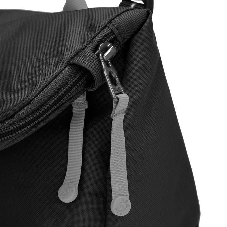 Pacsafe Cross-Body Bag Pacsafe GO Anti-Theft Saddle Crossbody