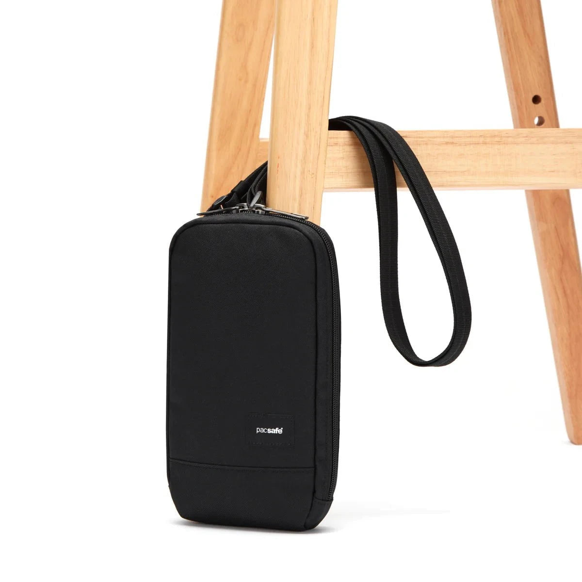 Pacsafe Cross-Body Bag Pacsafe RFIDsafe™ RFID Blocking Tech Crossbody
